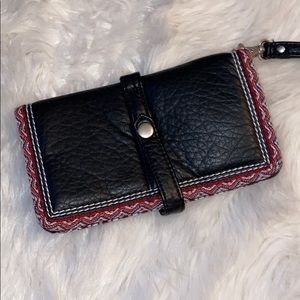 AEO CLUTCH PURSE